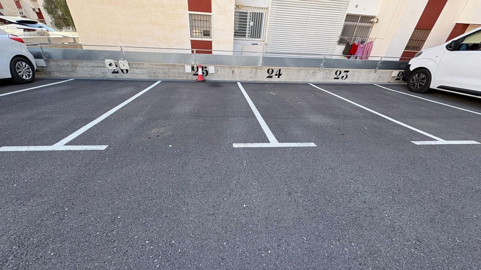 3 bedroom Flat for sale in Malaga city with pool garage - € 276,000 (Ref: 9506086)