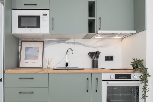 3 slaapkamer Flat te koop in La Cala del Moral, Rincón de la Victoria met garage - € 374.000 (Ref: 9506091)