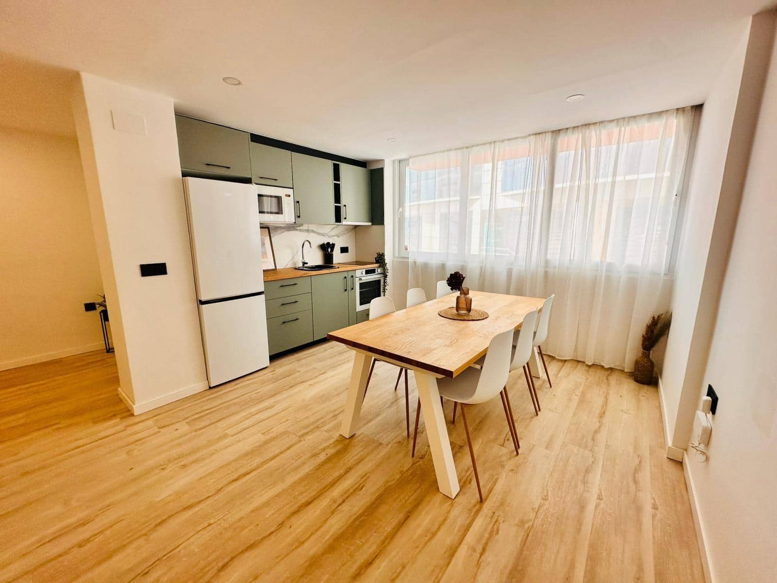 3 bedroom Flat for sale in La Cala del Moral with garage - € 369,000 (Ref: 9506091)