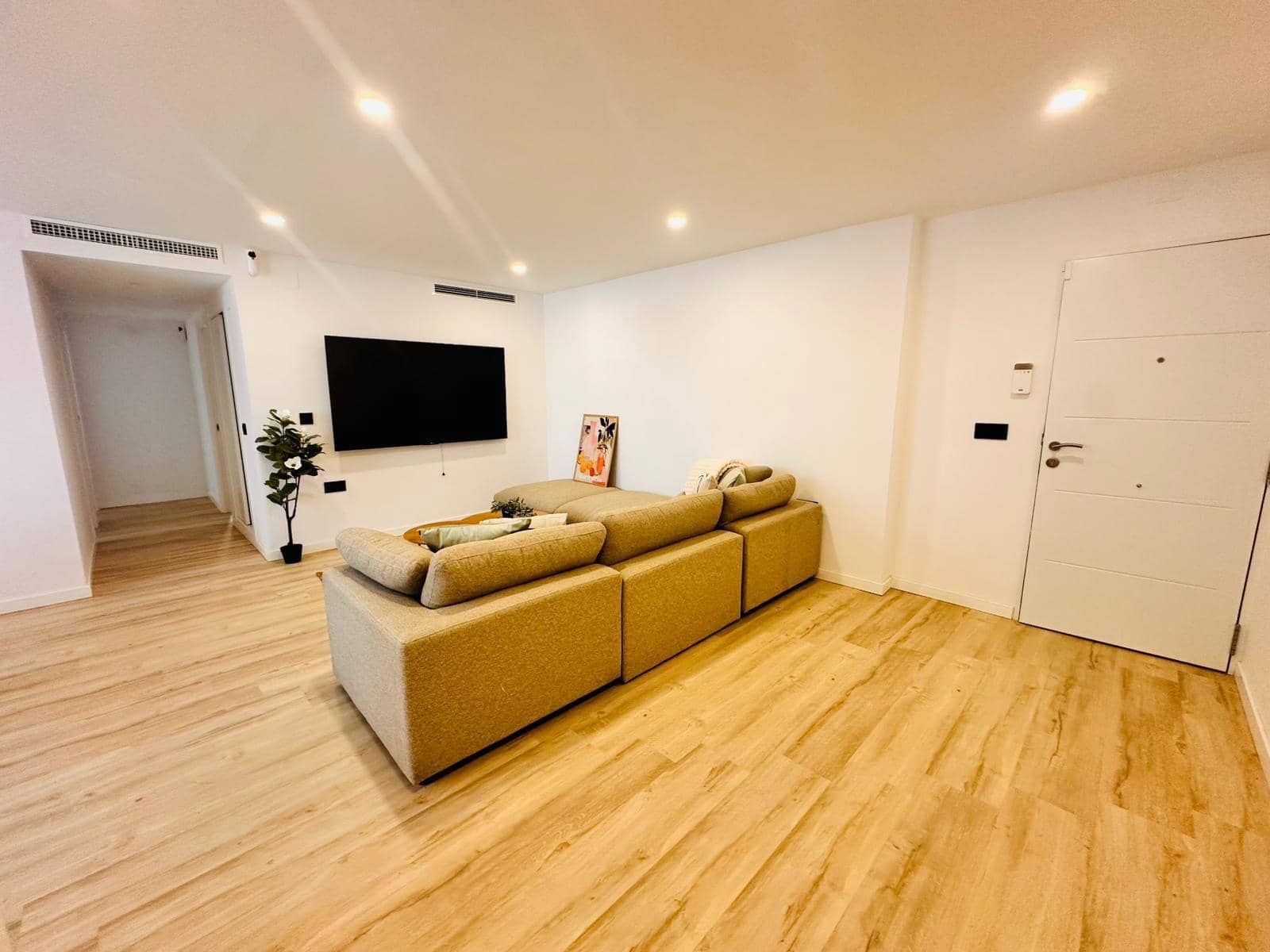 3 bedroom Flat for sale in La Cala del Moral with garage - € 369,000 (Ref: 9506091)