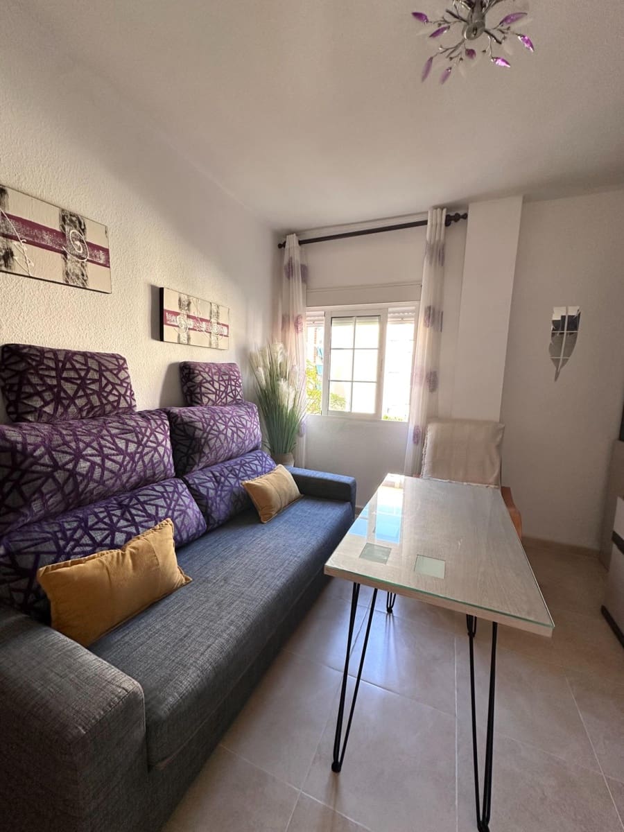 Piso de 4 habitaciones en Málaga ciudad en venta - 350.000 € (Ref: 9506094)