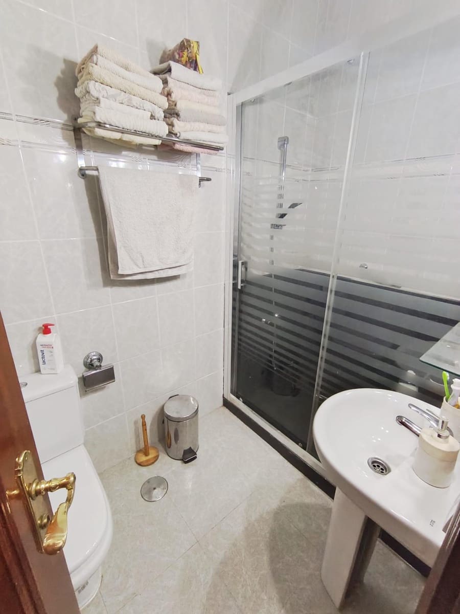 4 sypialnia Mieszkanie na sprzedaż w Miasto Malaga - 340 000 € (Ref: 9506105)