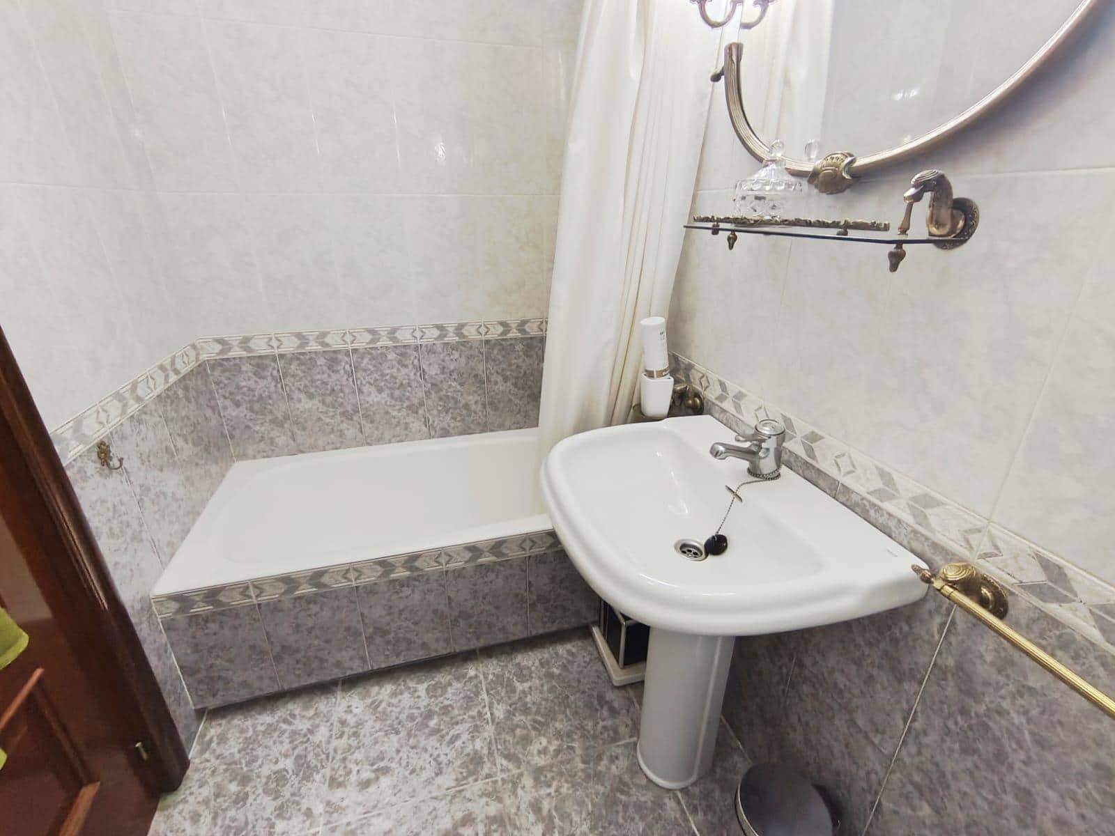 4 sypialnia Mieszkanie na sprzedaż w Miasto Malaga - 340 000 € (Ref: 9506105)