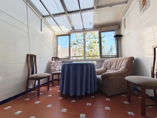 4 sypialnia Mieszkanie na sprzedaż w Miasto Málaga - 340 000 € (Ref: 9506105)