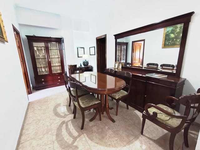 4 sypialnia Mieszkanie na sprzedaż w Miasto Málaga - 340 000 € (Ref: 9506105)