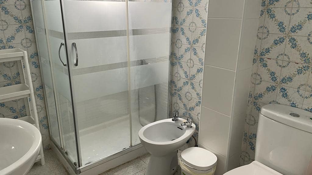 3 soveværelse Lejlighed til leje i Malaga by - € 1.350 (Ref: 9506114)