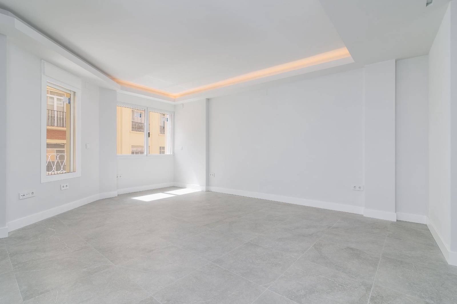 Piso de 4 habitaciones en Málaga ciudad en venta - 999.000 € (Ref: 9506115)