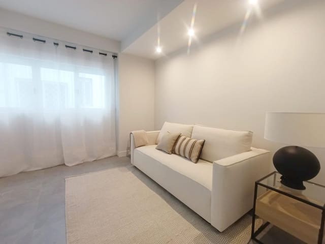 Piso de 4 habitaciones en Centro Historico, Málaga ciudad en venta - 999.000 € (Ref: 9506115)