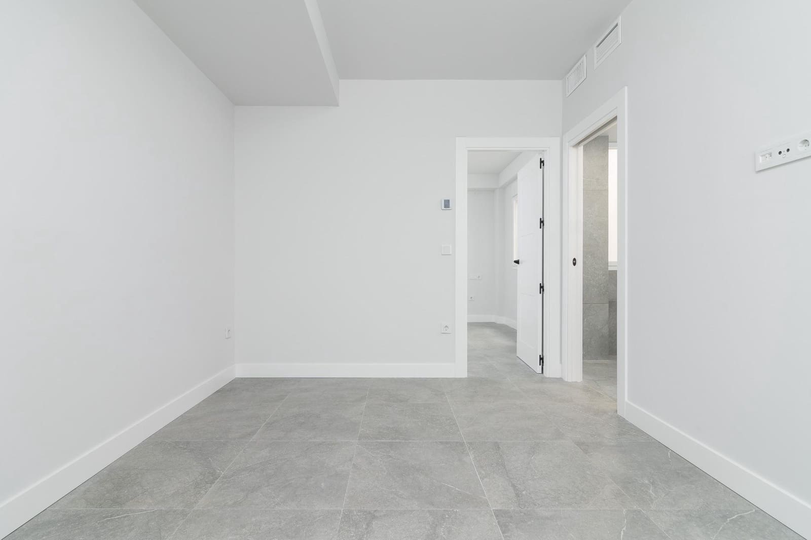 Piso de 4 habitaciones en Málaga ciudad en venta - 999.000 € (Ref: 9506115)