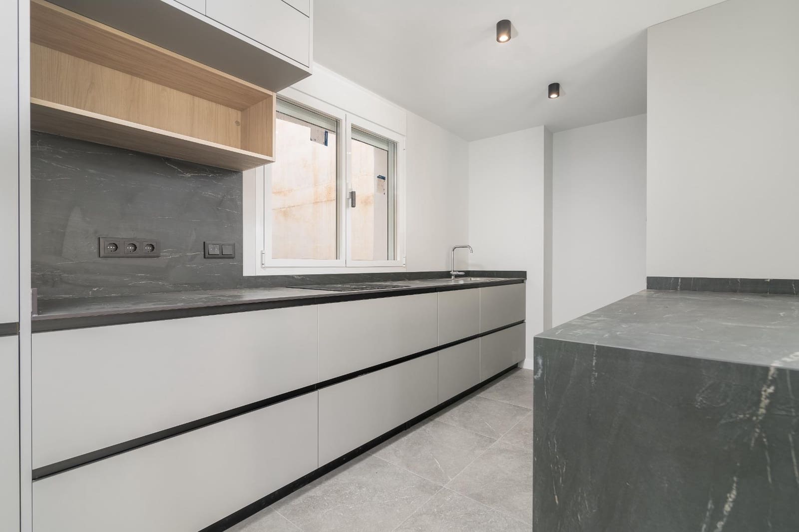 Piso de 4 habitaciones en Málaga ciudad en venta - 999.000 € (Ref: 9506115)