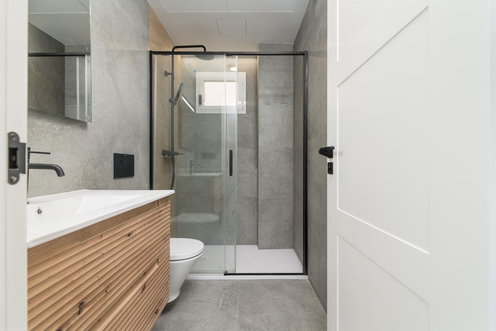 Piso de 4 habitaciones en Málaga ciudad en venta - 999.000 € (Ref: 9506115)