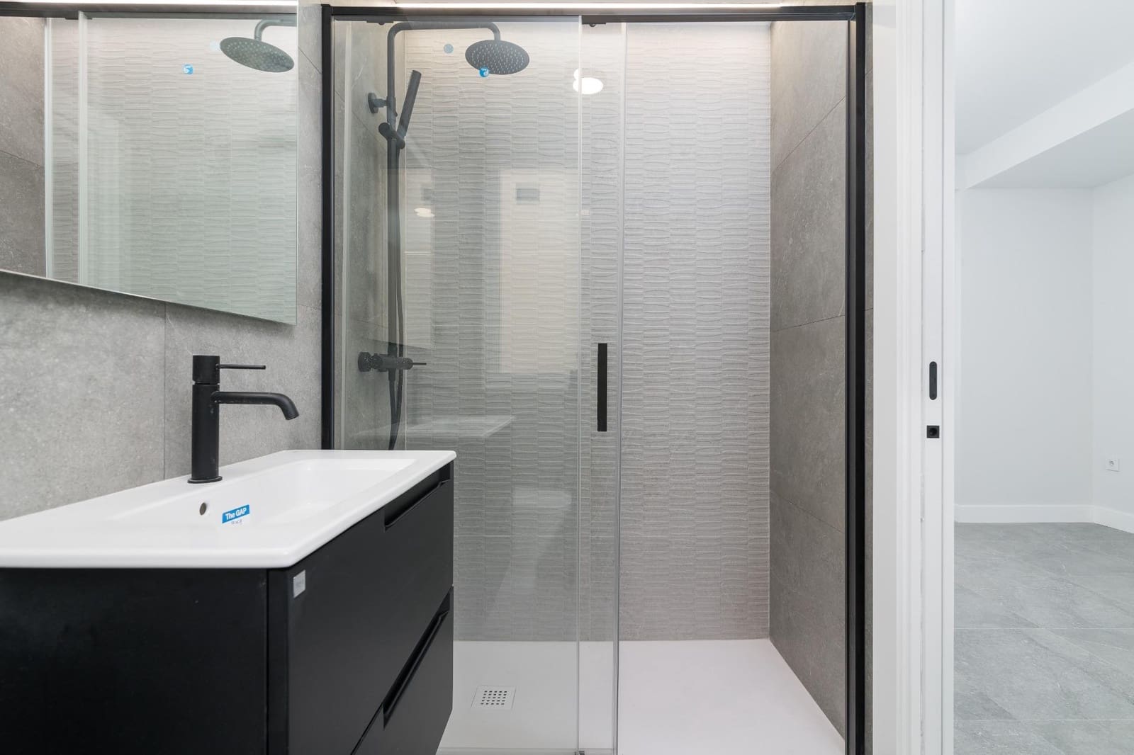 Piso de 4 habitaciones en Málaga ciudad en venta - 999.000 € (Ref: 9506115)