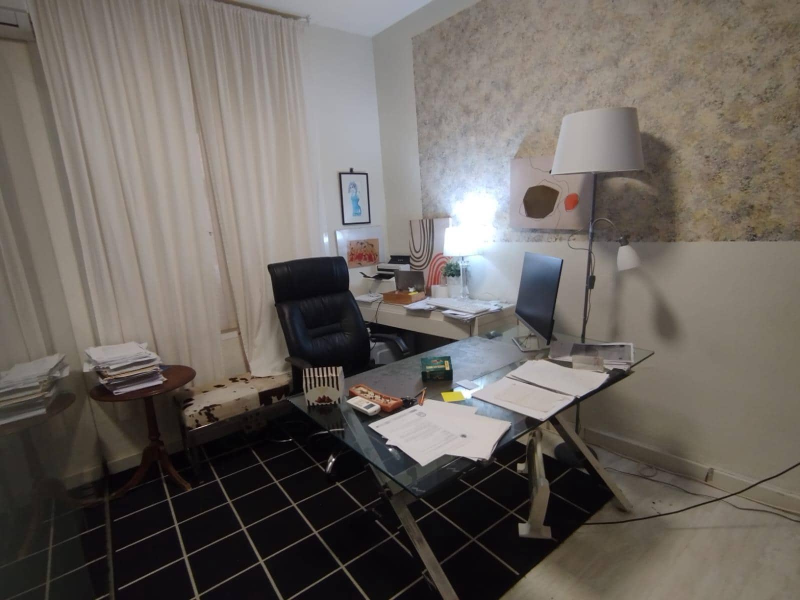 Kantoor te koop in Malaga stad - € 100.000 (Ref: 9506122)