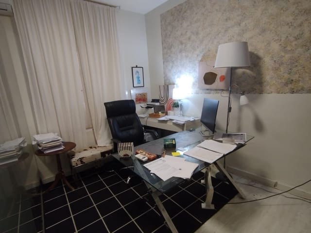 Kontor till salu i Centro Historico, Málaga stad - 100 000 € (Ref: 9506122)