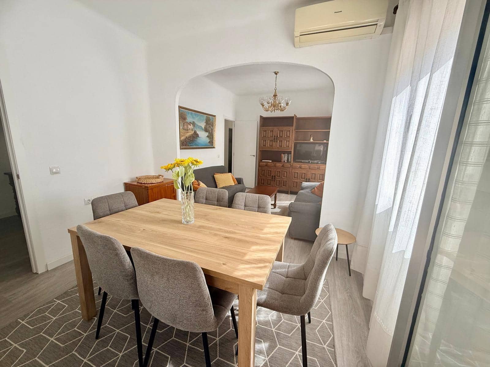 5 bedroom Flat for rent in Malaga city - € 400 (Ref: 9506125)