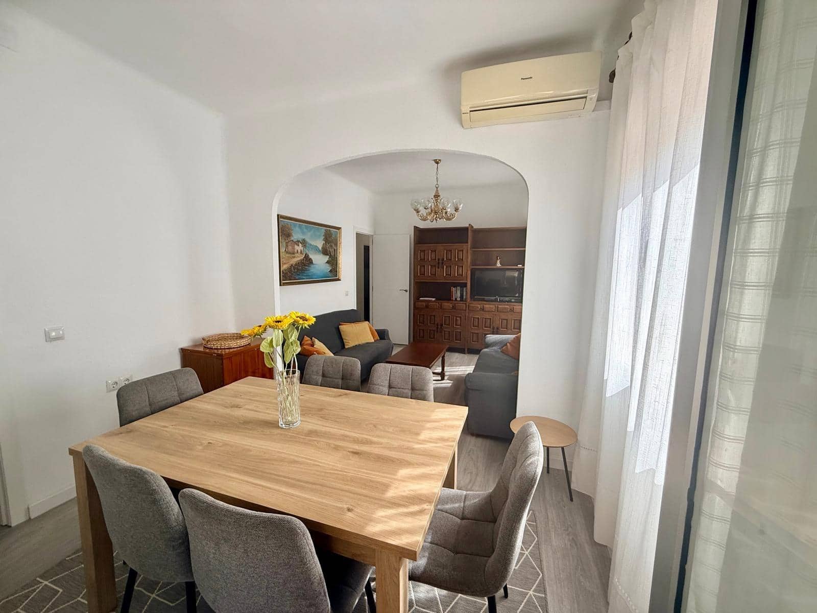 5 bedroom Flat for rent in Malaga city - € 400 (Ref: 9506125)