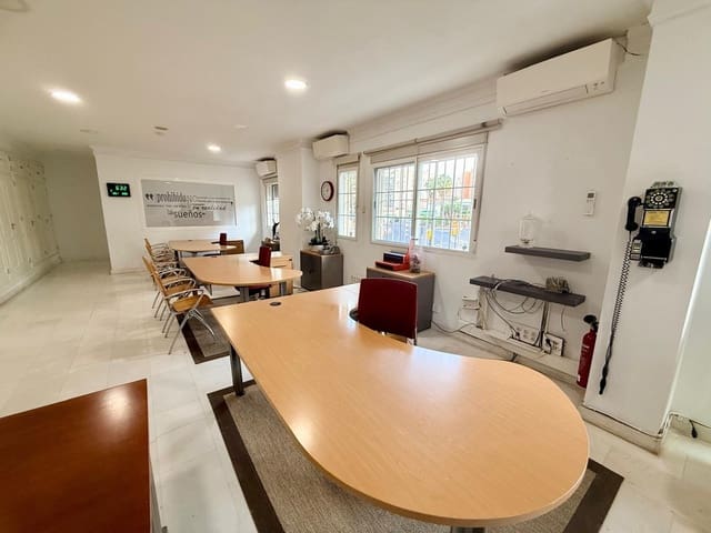 Office for rent in Málaga city - € 1,000 (Ref: 9506129)
