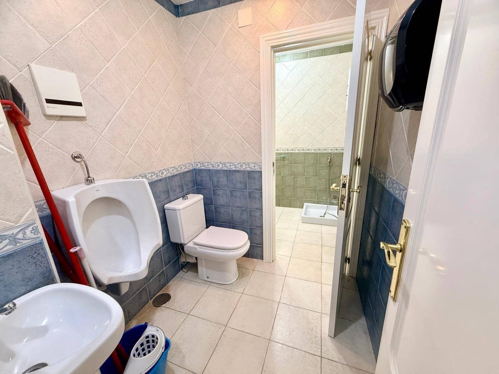 Office for rent in Malaga city - € 1,000 (Ref: 9506129)