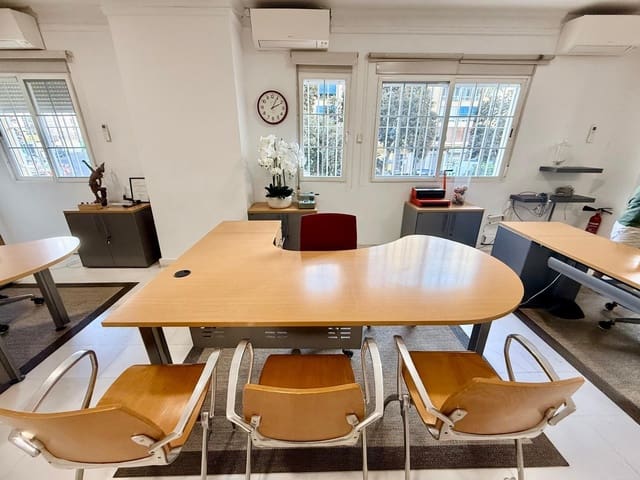 Office for rent in Málaga city - € 1,000 (Ref: 9506129)