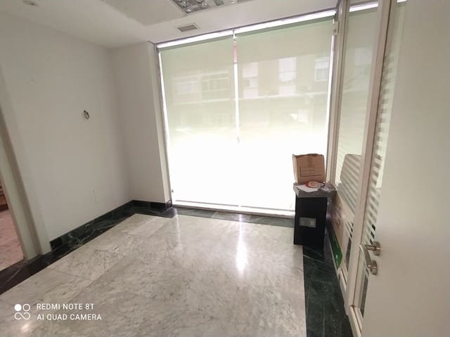 Commercieel te koop in Nuevo San Andres 1, Málaga stad - € 403.100 (Ref: 9506139)