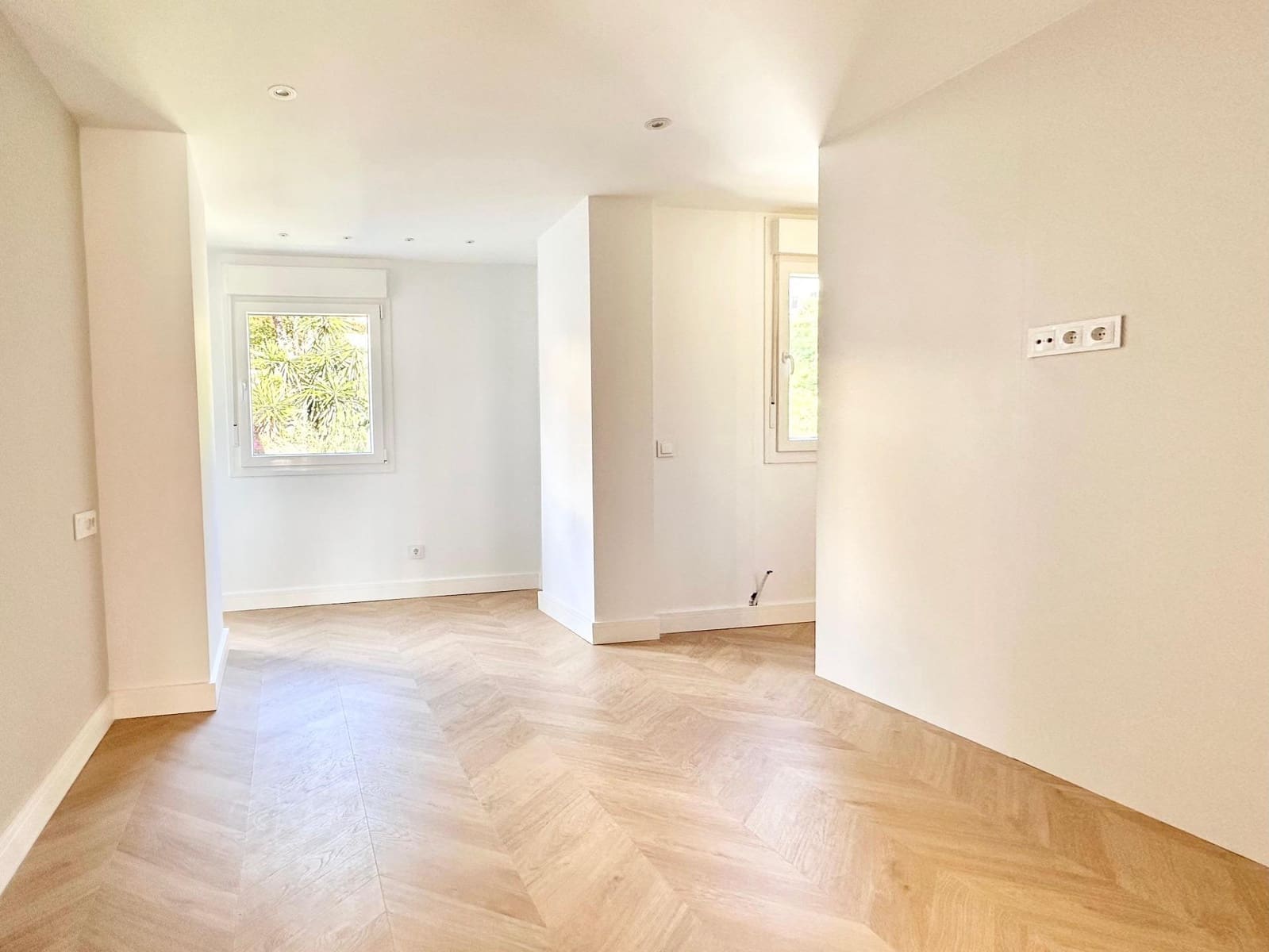 Piso de 3 habitaciones en Málaga ciudad en venta - 930.000 € (Ref: 9506151)