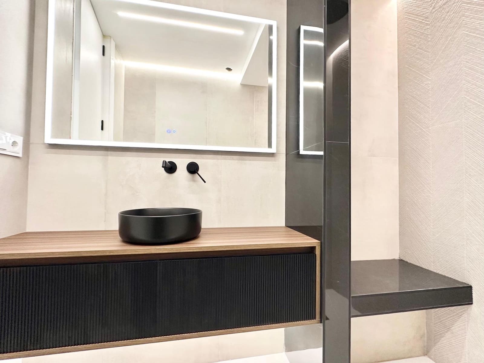 Piso de 3 habitaciones en Málaga ciudad en venta - 930.000 € (Ref: 9506151)