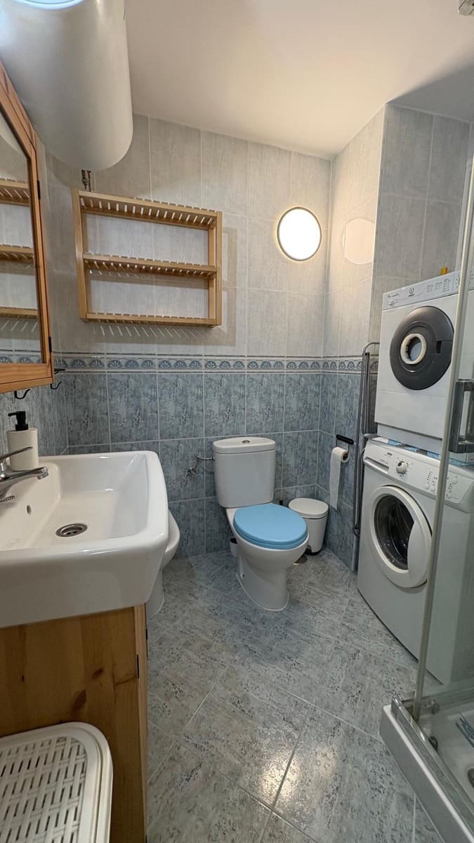 1 sovrum Lägenhet att hyra i Torremolinos - 800 € (Ref: 9509032)