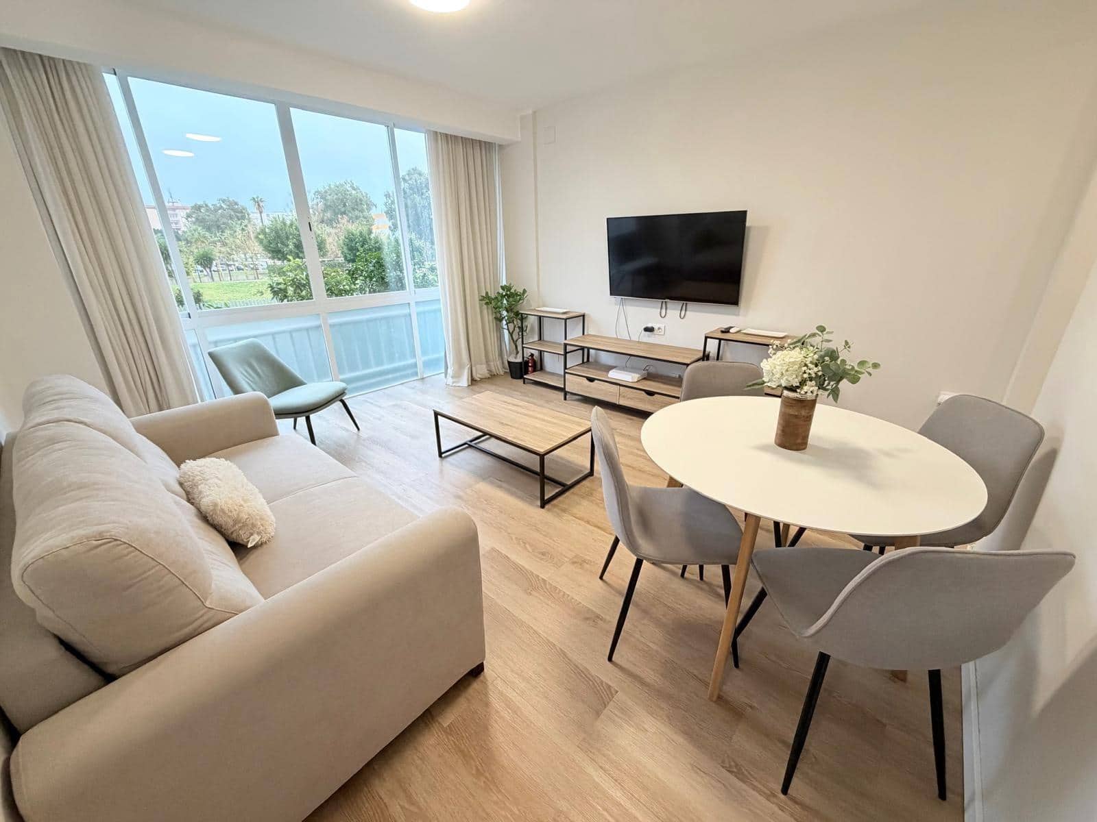 2 soverom Leilighet til leie i Malaga by - € 1 150 (Ref: 9519029)