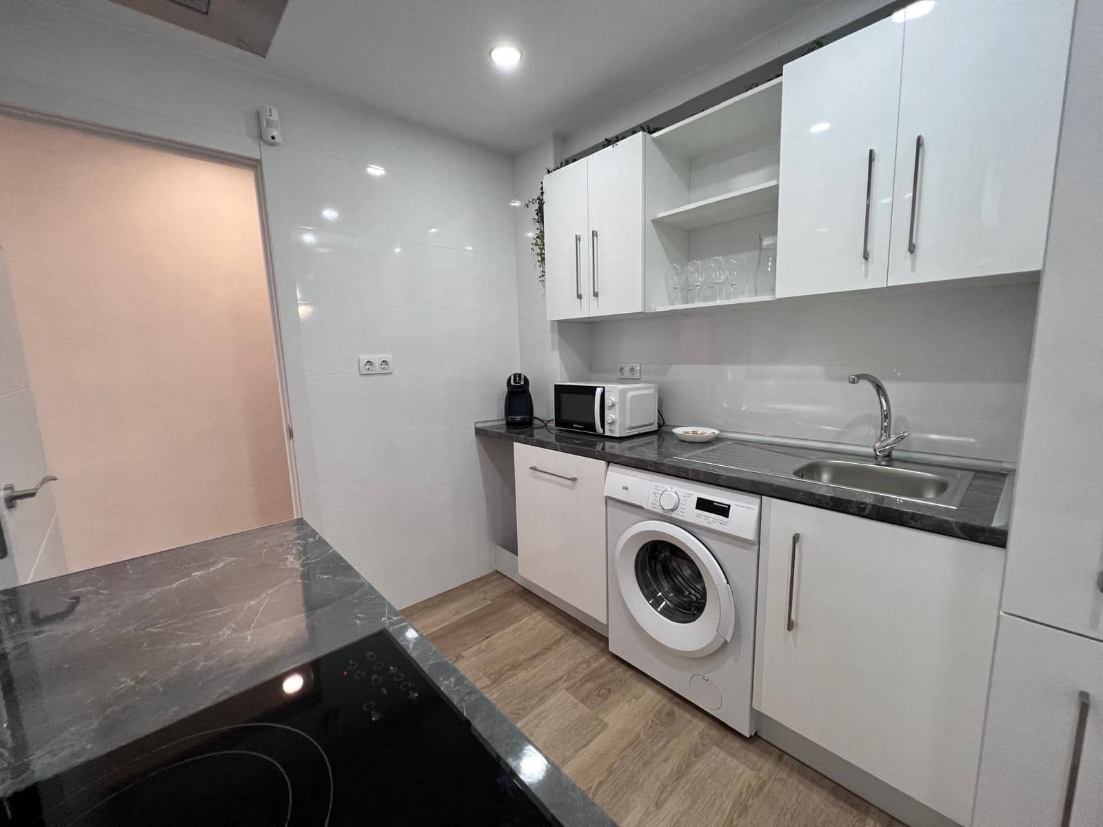 2 soverom Leilighet til leie i Malaga by - € 1 150 (Ref: 9519029)