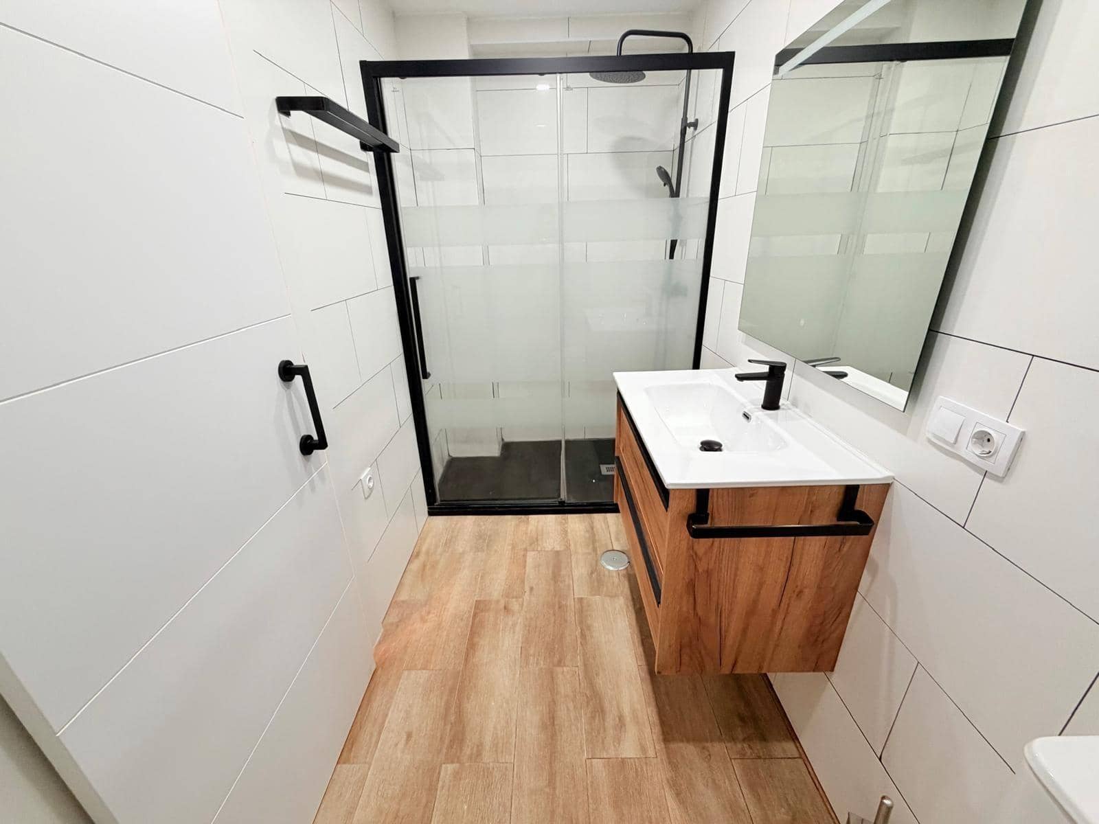 2 soverom Leilighet til leie i Malaga by - € 1 150 (Ref: 9519029)