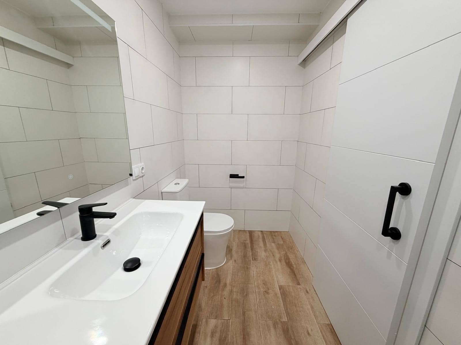 2 soverom Leilighet til leie i Malaga by - € 1 150 (Ref: 9519029)