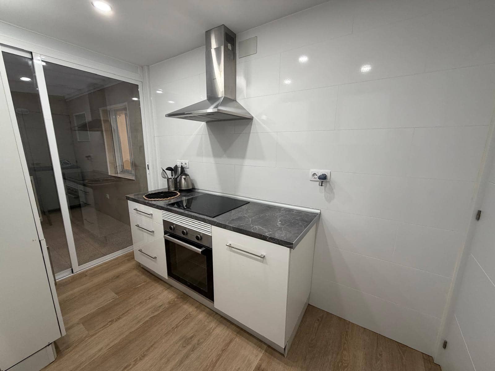 2 soverom Leilighet til leie i Malaga by - € 1 150 (Ref: 9519029)