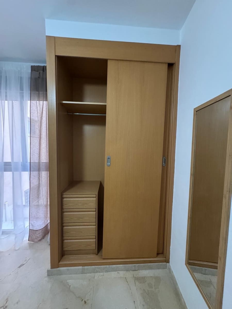 1 sypialnia Mieszkanie do wynajęcia w Miasto Malaga - 1 050 € (Ref: 9524406)