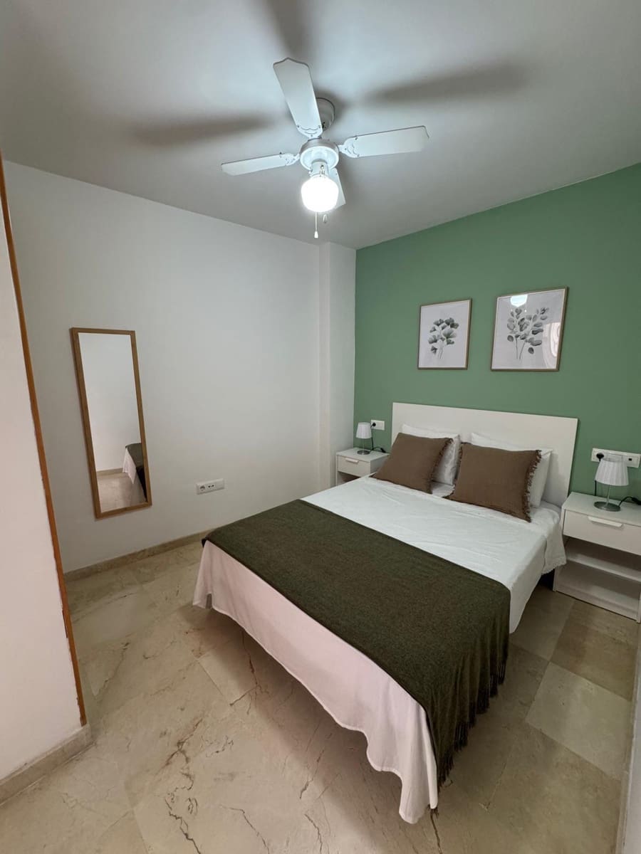 1 sypialnia Mieszkanie do wynajęcia w Miasto Malaga - 1 050 € (Ref: 9524406)