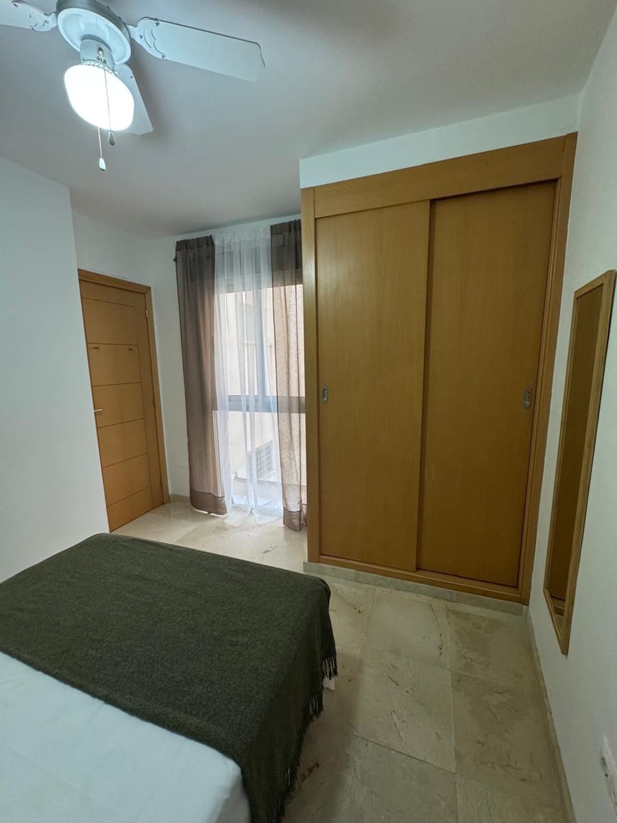 1 sypialnia Mieszkanie do wynajęcia w Miasto Malaga - 1 050 € (Ref: 9524406)