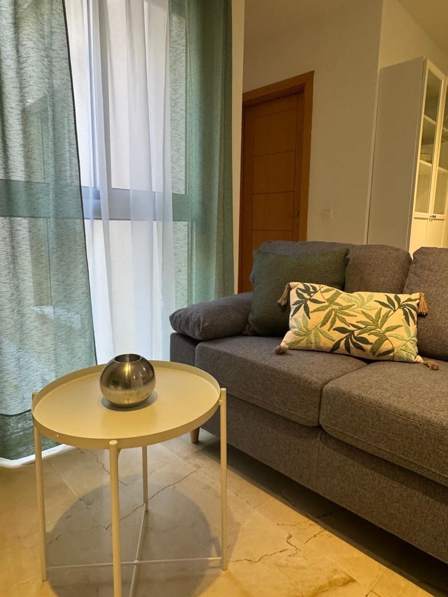 1 sypialnia Mieszkanie do wynajęcia w Miasto Malaga - 1 050 € (Ref: 9524406)