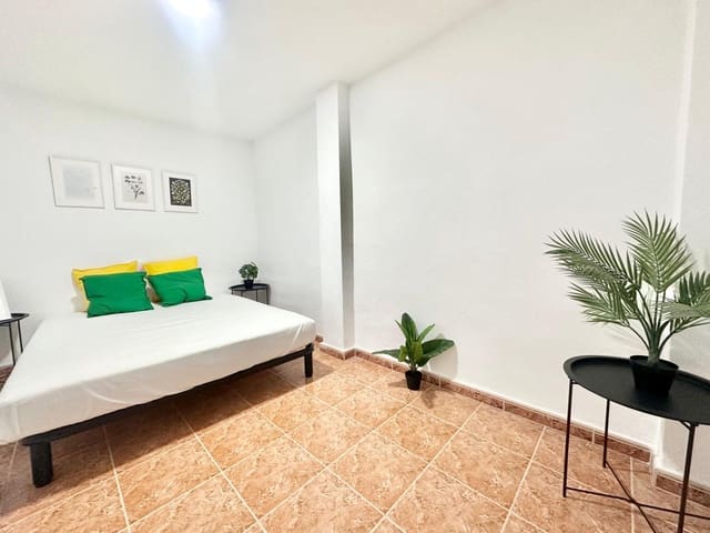 1 makuuhuone Omakotitalo myytävänä paikassa Arroyo de los Angeles, Málaga kaupunki - 139 000 € (Ref: 9524411)