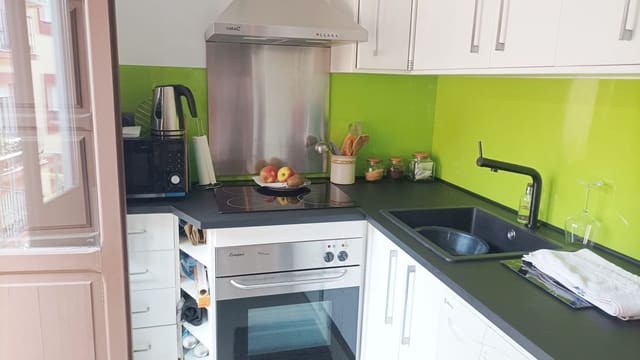 1 soveværelse Lejlighed til leje i La Goleta, Málaga by - € 850 (Ref: 9527792)