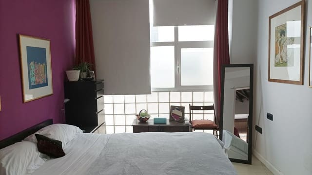 1 soveværelse Lejlighed til leje i La Goleta, Málaga by - € 850 (Ref: 9527792)