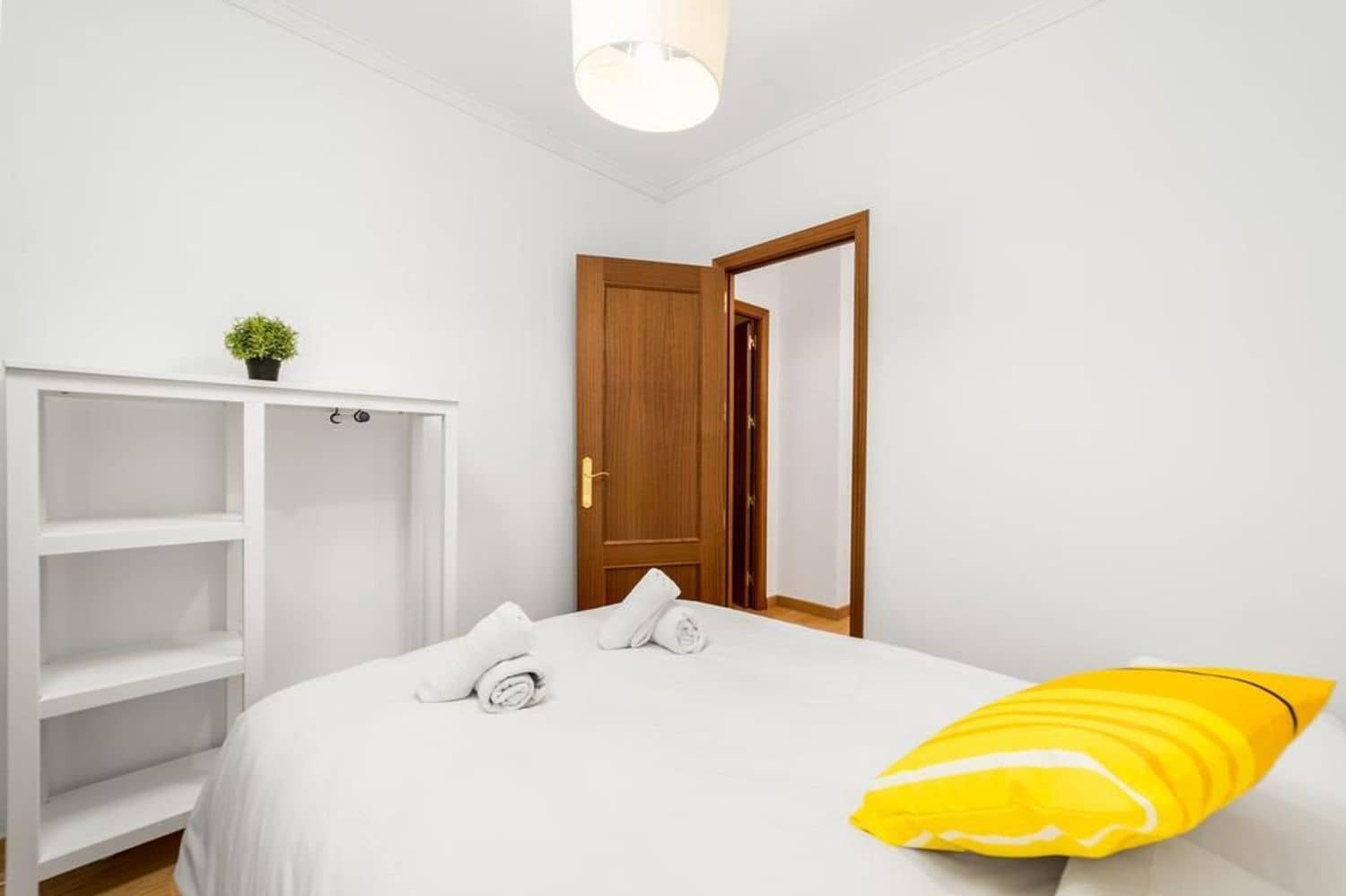 2 soveværelse Lejlighed til leje i Malaga by - € 1.200 (Ref: 9527793)