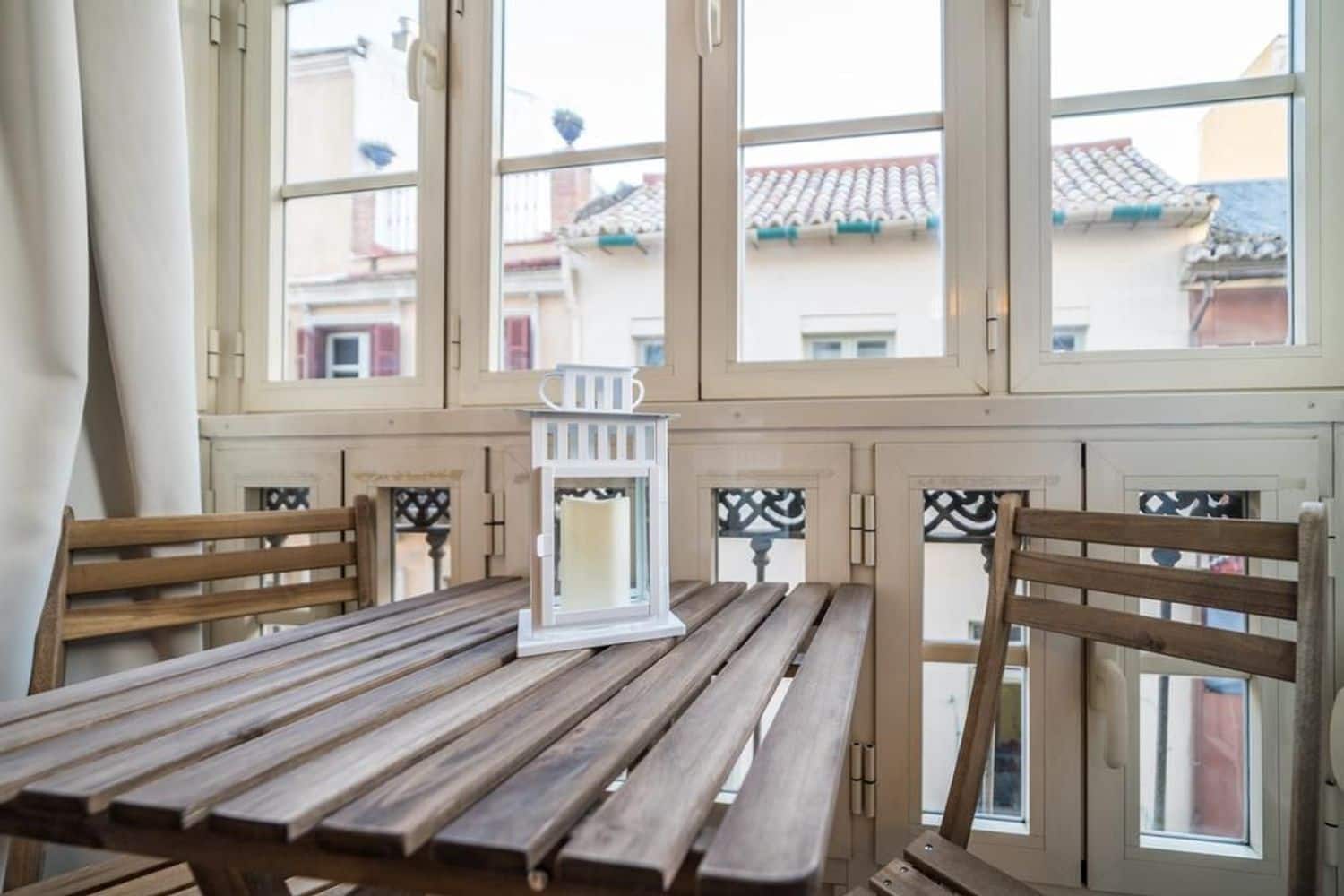 2 soveværelse Lejlighed til leje i Malaga by - € 1.200 (Ref: 9527793)