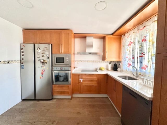 3 sypialnia Dom blizniak na sprzedaż w Cártama z basenem garażem - 385 000 € (Ref: 9530728)