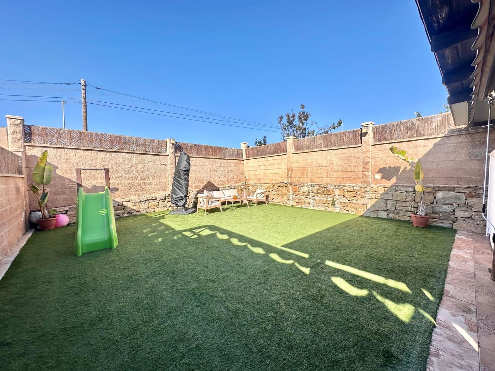 3 sypialnia Dom blizniak na sprzedaż w Cartama z basenem garażem - 385 000 € (Ref: 9530728)