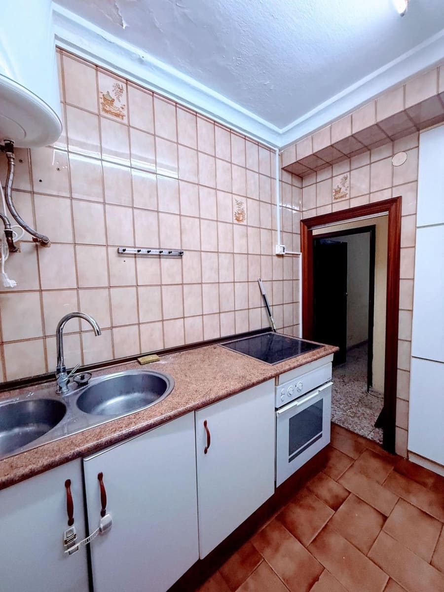 3 sypialnia Mieszkanie na sprzedaż w Miasto Malaga - 187 000 € (Ref: 9533833)