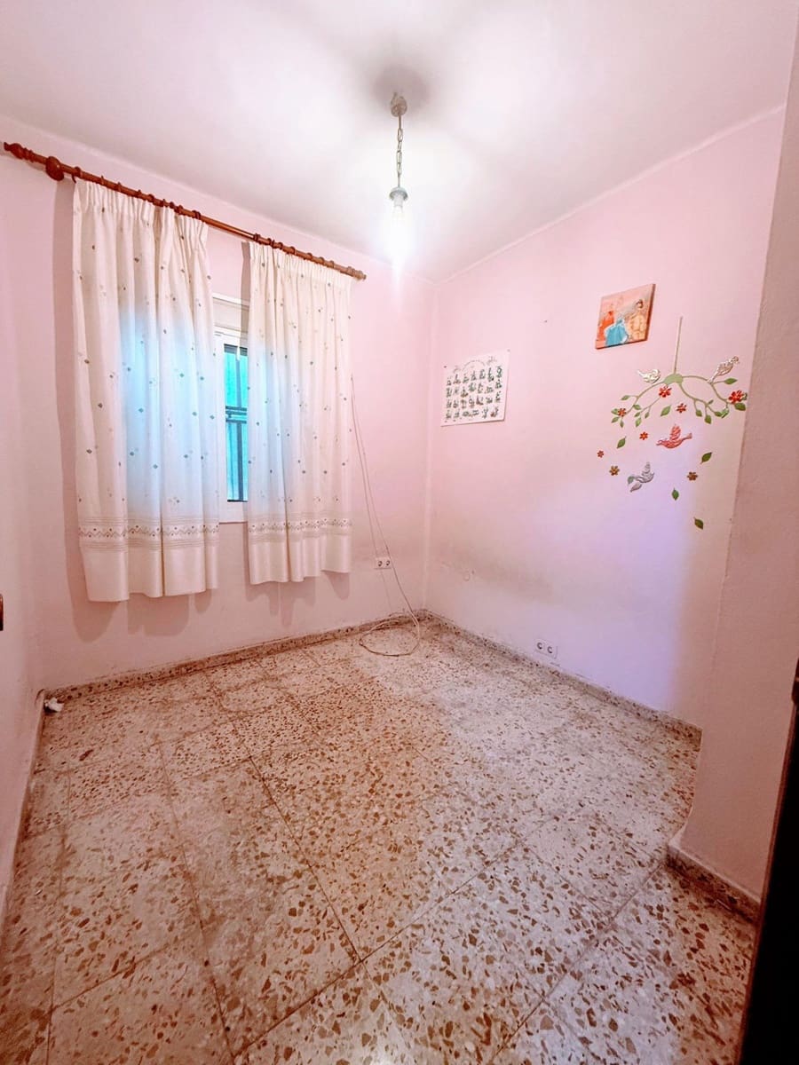 3 sypialnia Mieszkanie na sprzedaż w Miasto Malaga - 187 000 € (Ref: 9533833)