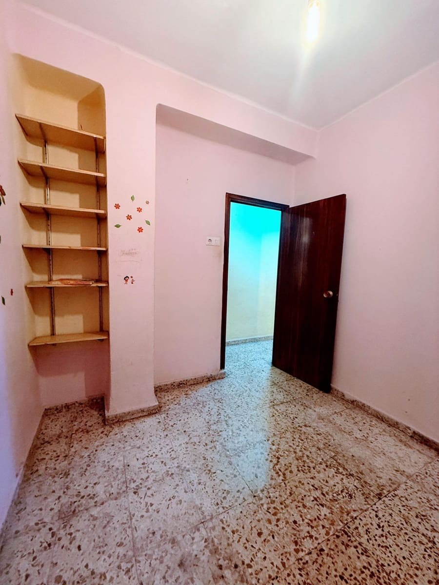 3 sypialnia Mieszkanie na sprzedaż w Miasto Malaga - 187 000 € (Ref: 9533833)