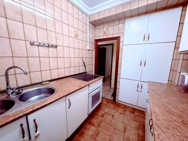 3 sypialnia Mieszkanie na sprzedaż w Cruz de Humilladero, Miasto Málaga - 187 000 € (Ref: 9533833)