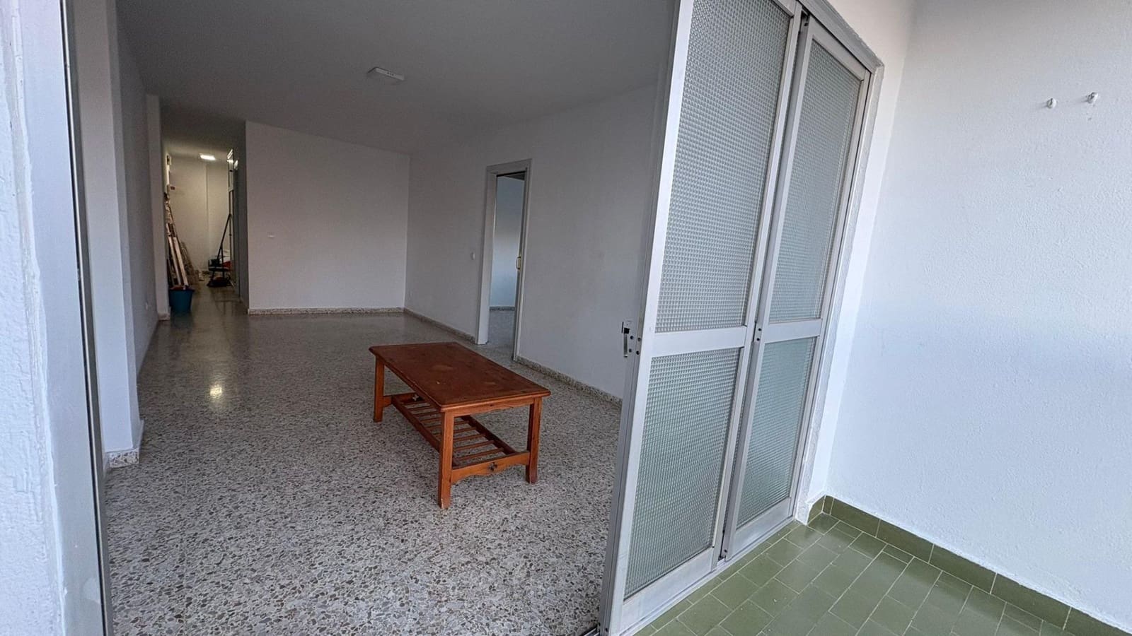 3 soveværelse Lejlighed til leje i Malaga by - € 1.200 (Ref: 9533835)