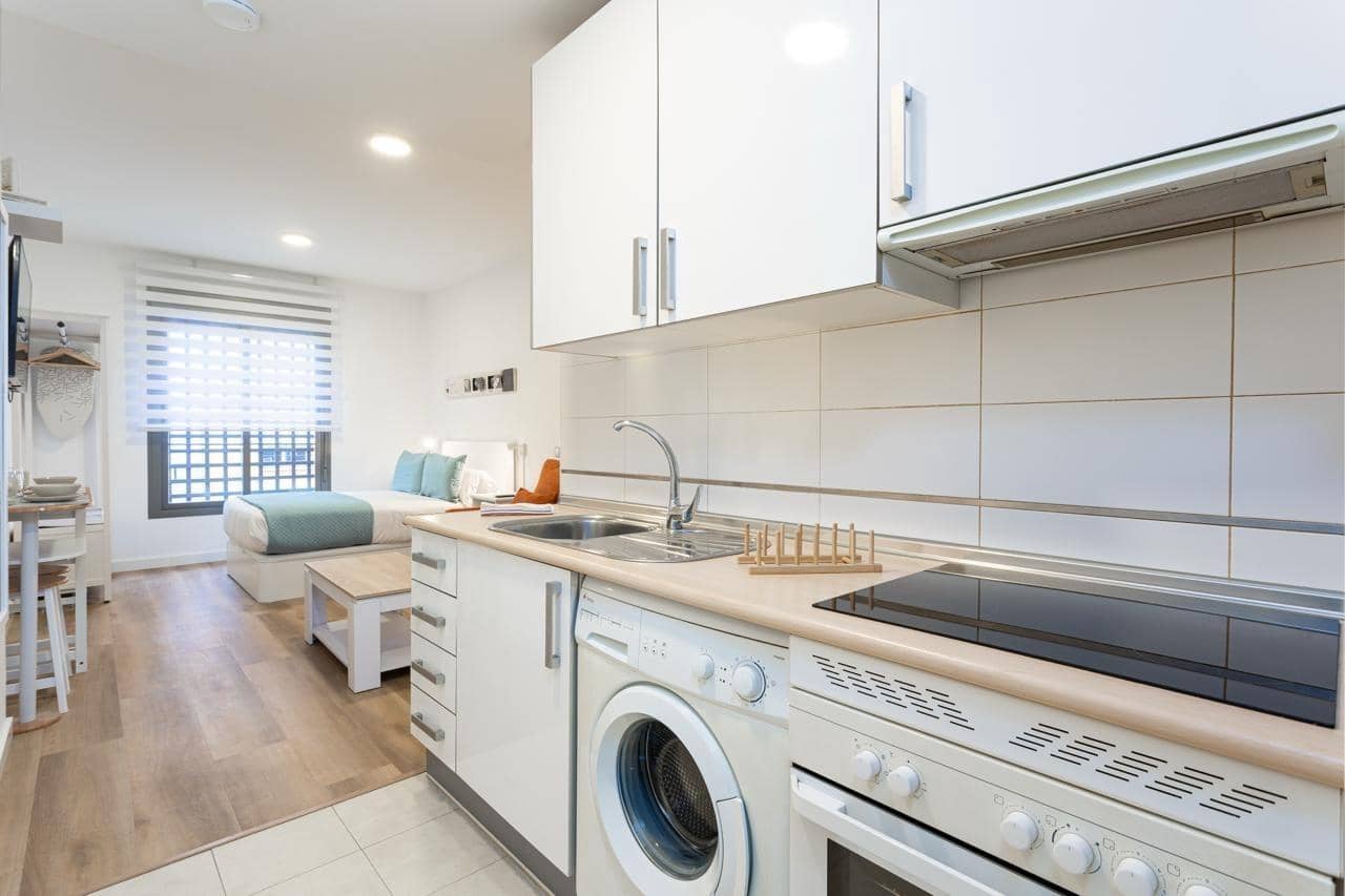 Leilighet til salgs i Malaga by - € 235 000 (Ref: 9533836)