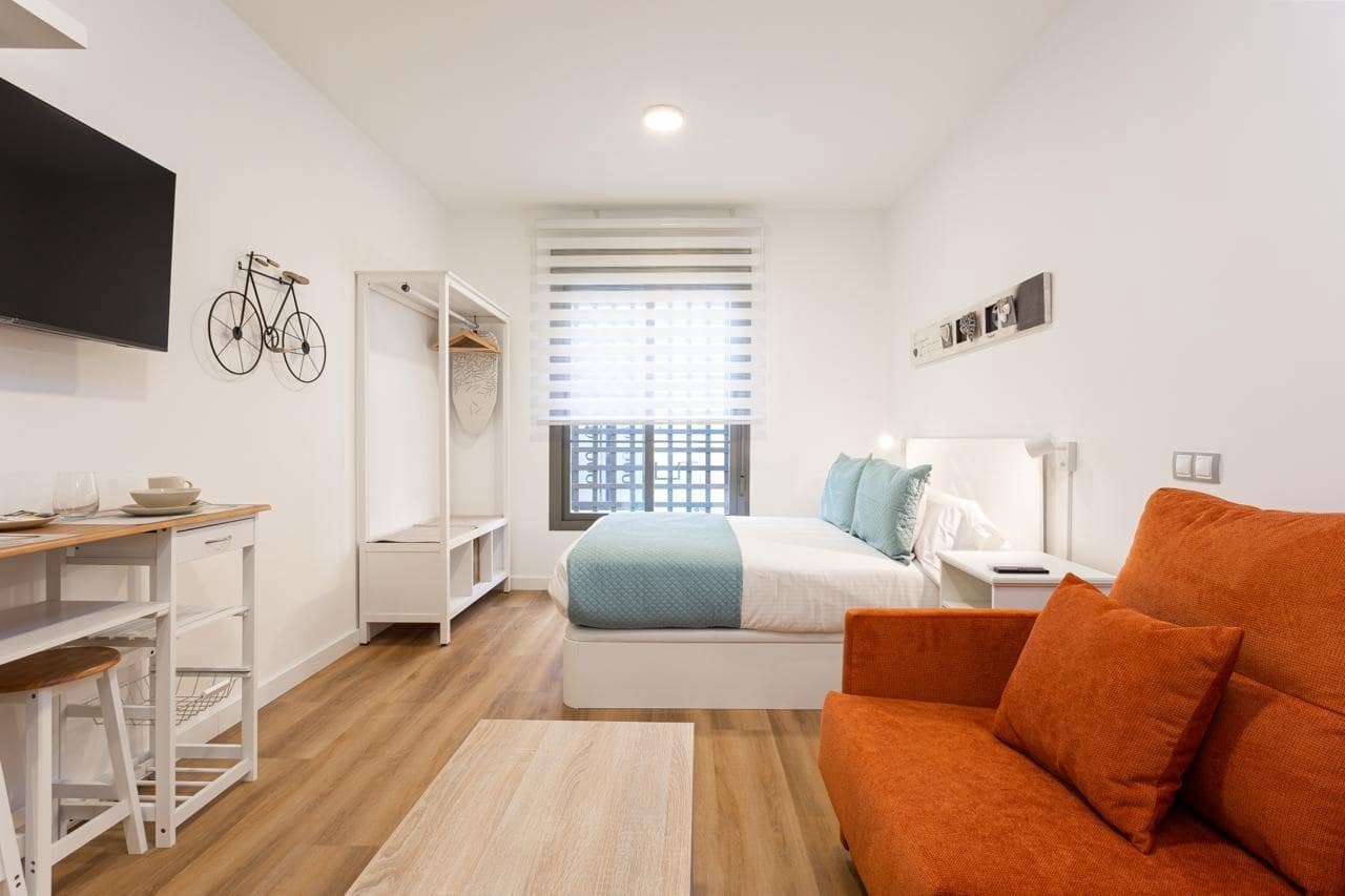 Leilighet til salgs i Malaga by - € 235 000 (Ref: 9533836)